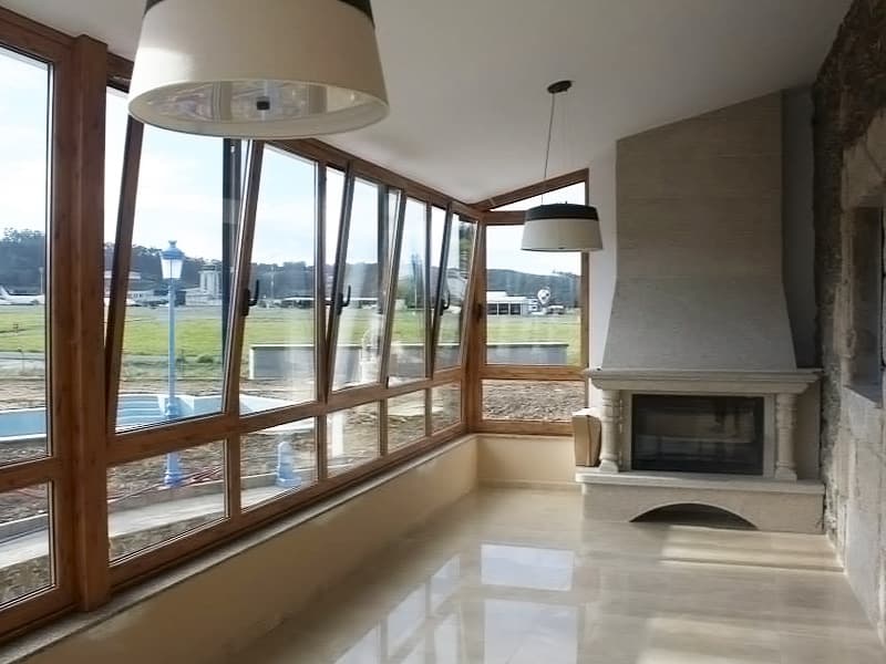 Ventanas y galerías realizadas por Aluminios Suso en Culleredo 4